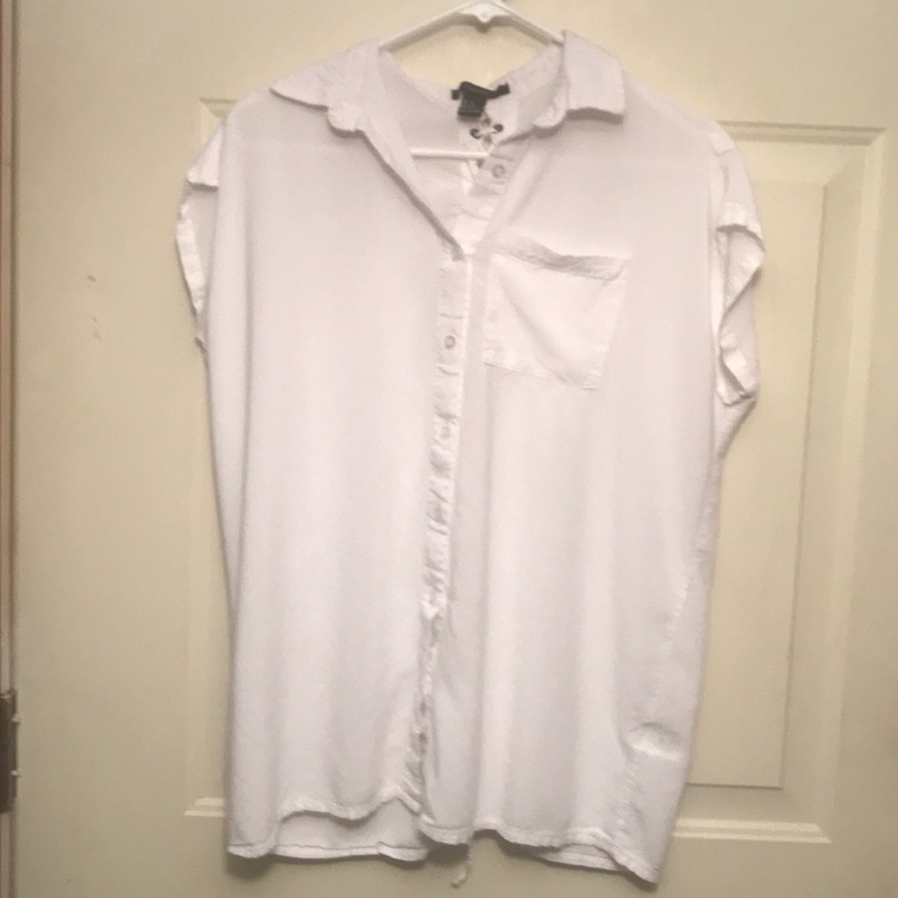 Forever 21 oversized laced back button up